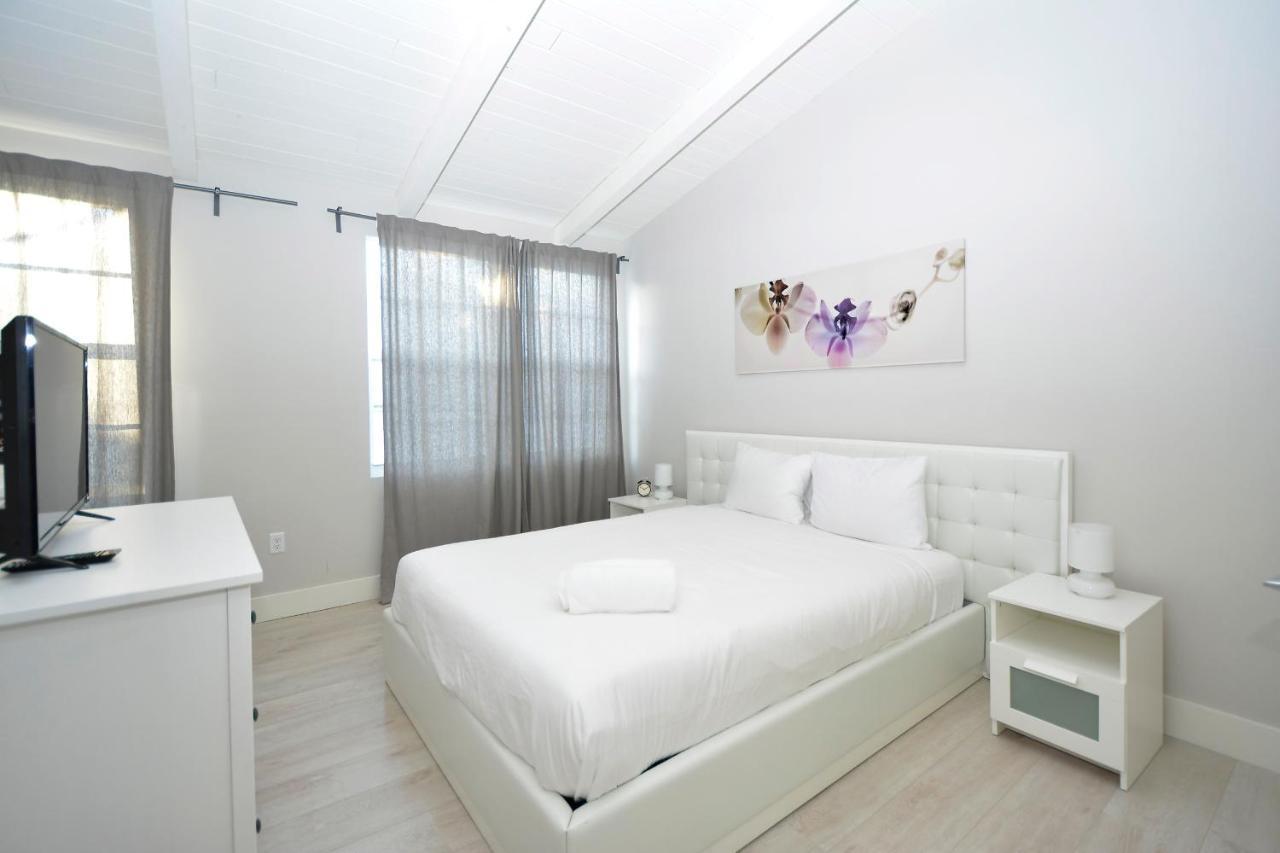 Apartments On Collins Miami Beach Exterior foto
