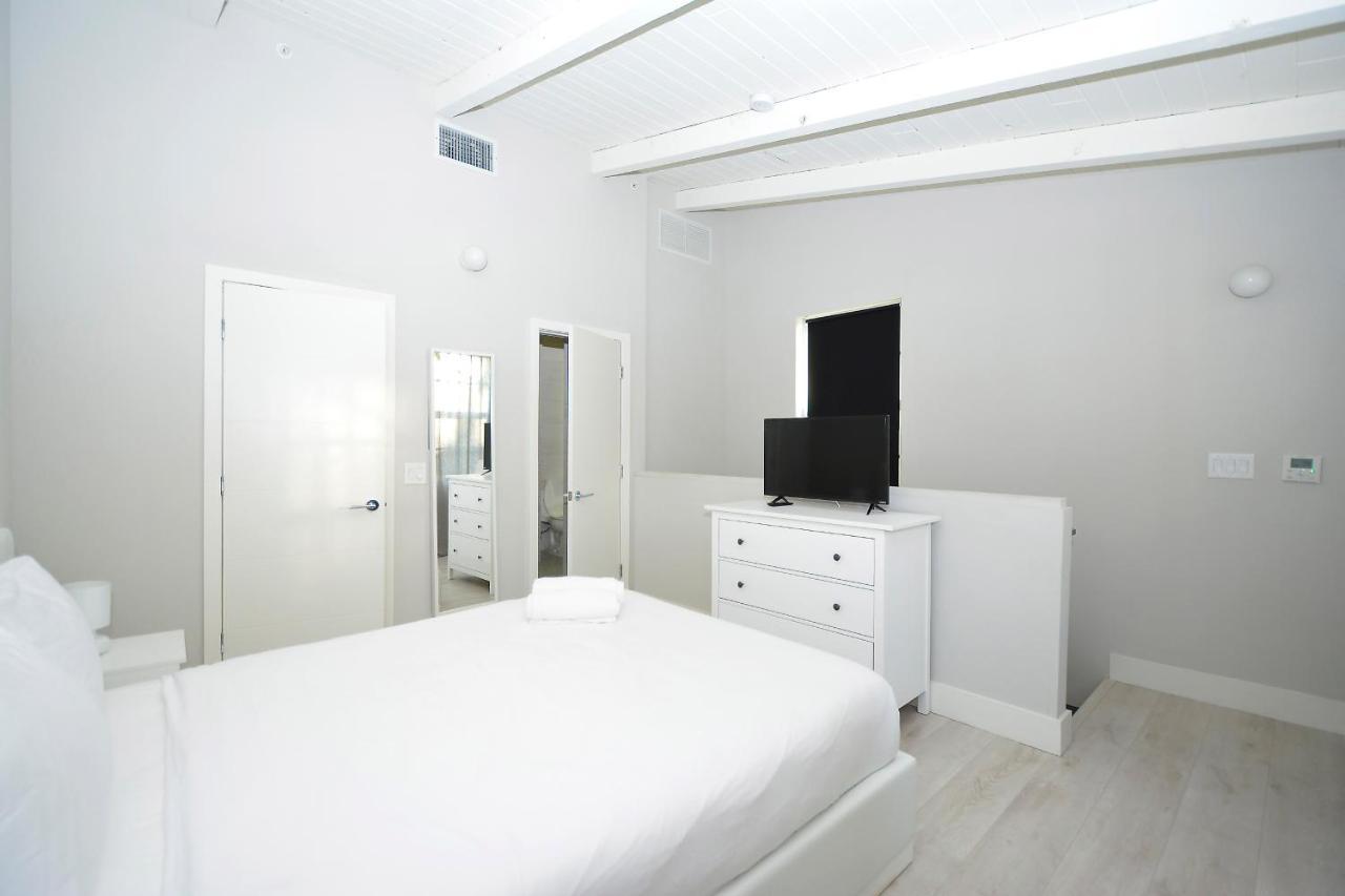 Apartments On Collins Miami Beach Exterior foto